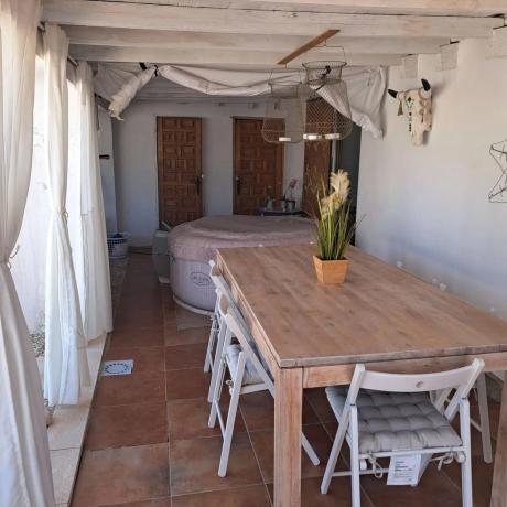 Casa independiente en calle Cuenca