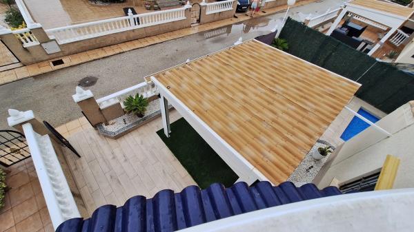 Chalet pareado en calle la Rosella, 16