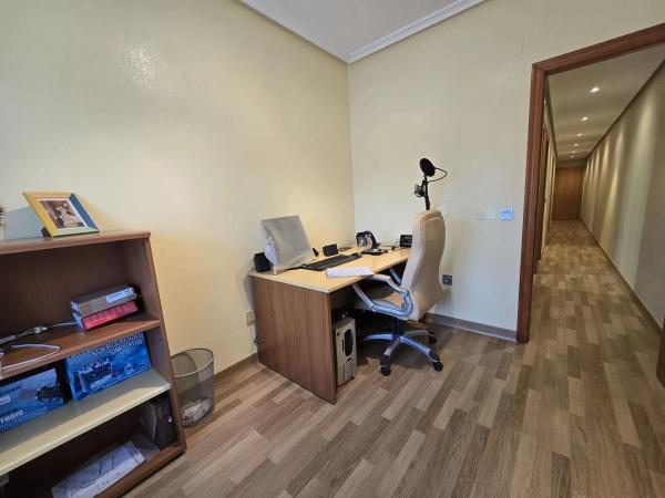 Piso en calle Zaragoza, 12