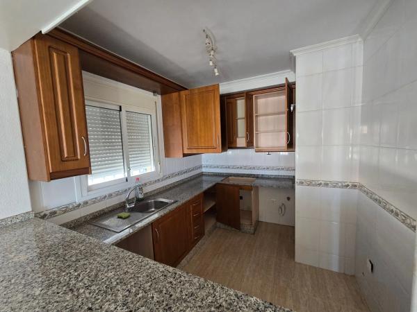 Casa independiente en calle algarrobo, 65