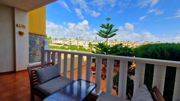 Piso en Barrio Lomas de Cabo Roig-Los Dolses