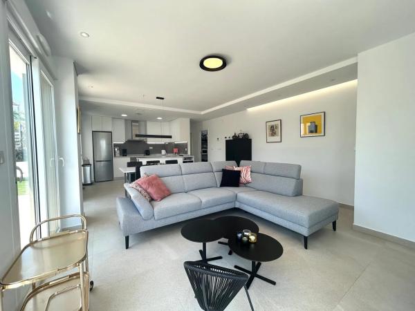 Casa independiente en avenida del Golf, 23