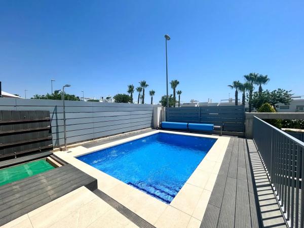 Casa independiente en avenida del Golf, 23