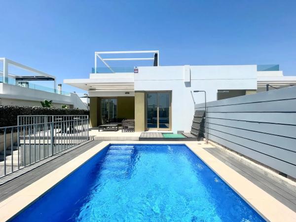 Casa independiente en avenida del Golf, 23