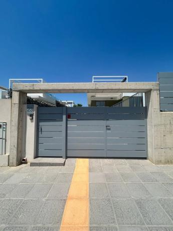 Casa independiente en avenida del Golf, 23