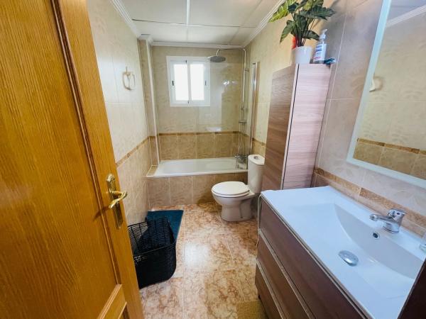 Chalet pareado en calle J.H.Alhamed