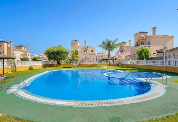 Piso en Barrio Lomas de Cabo Roig-Los Dolses