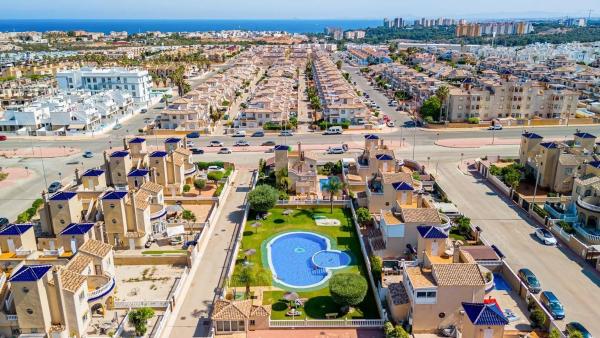 Piso en Barrio Lomas de Cabo Roig-Los Dolses