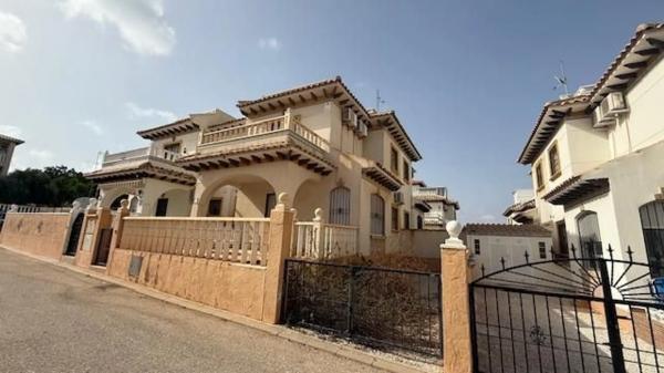 Dúplex en Barrio Lomas de Cabo Roig-Los Dolses