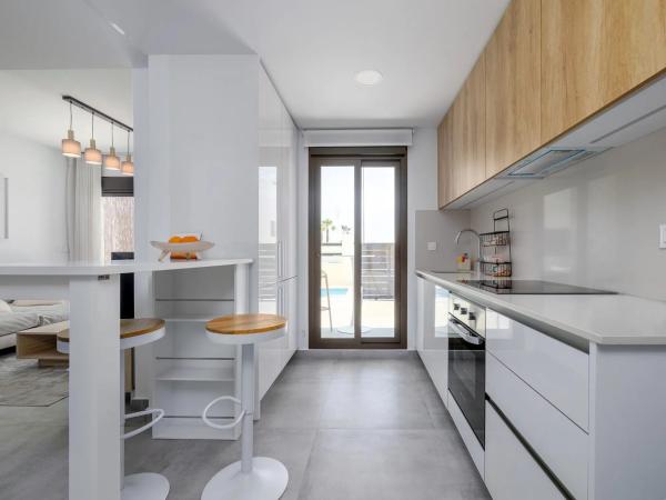 Casa independiente en calle Fausto