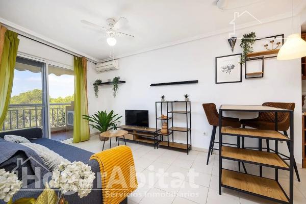 Piso en avenida de las Adelfas