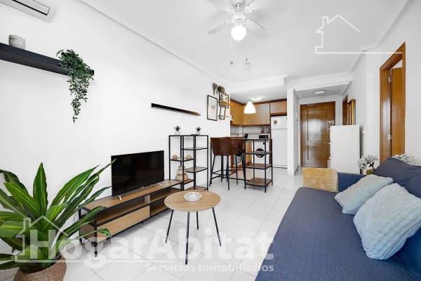 Piso en avenida de las Adelfas