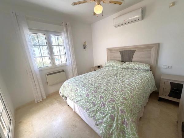 Casa independiente en calle Niágara, 11