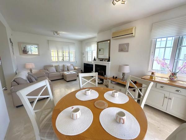 Casa independiente en calle Niágara, 11