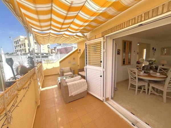 Casa independiente en calle Niágara, 11