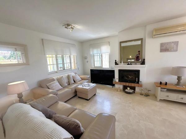 Casa independiente en calle Niágara, 11