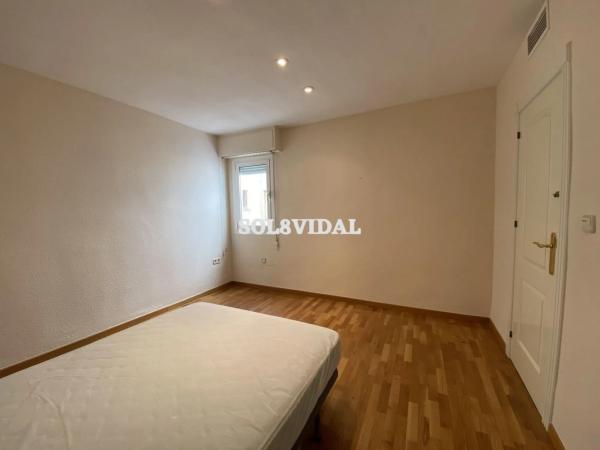 Piso en calle Obispo Rocamora