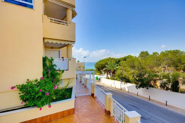 Piso en calle Emilia Pardo Bazan, 12