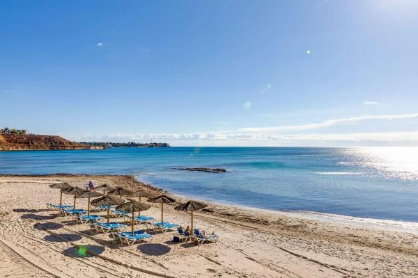 Piso en calle Emilia Pardo Bazan, 12