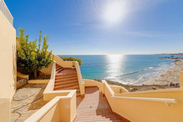 Piso en calle Emilia Pardo Bazan, 12