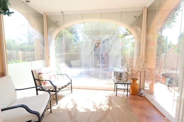 Casa independiente en calle Abeto