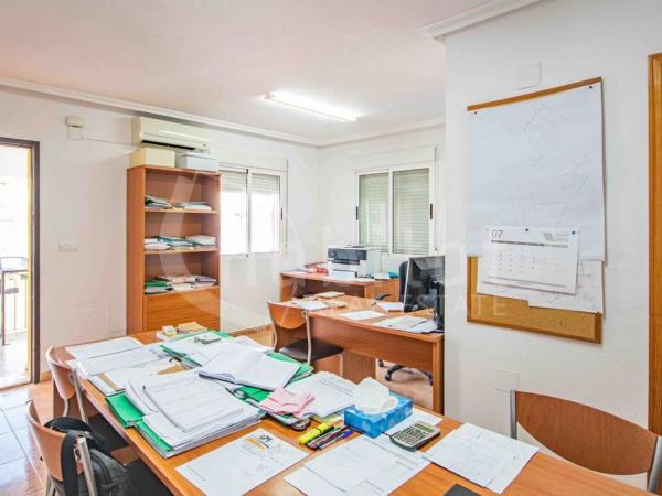 Chalet adosado en calle Ciruelo, 195