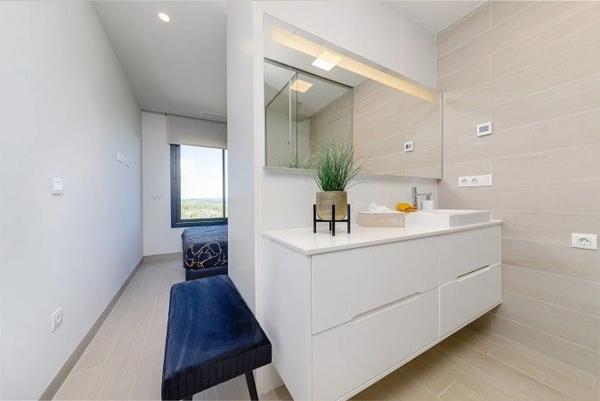 Ático en Barrio Las Colinas Golf