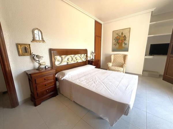 Casa independiente en calle Elcano Zen, 4