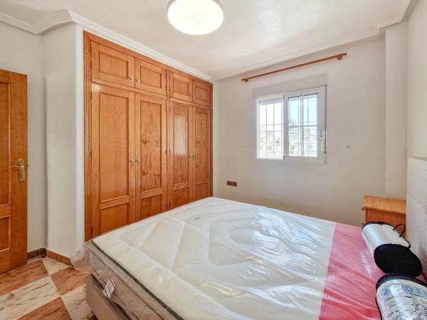 Piso en calle Castillo de San Roque