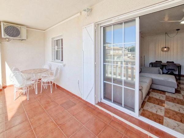 Piso en calle Castillo de San Roque