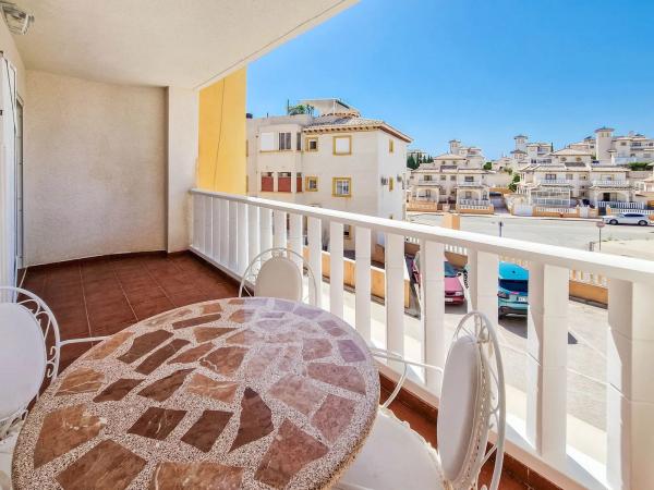 Piso en calle Castillo de San Roque