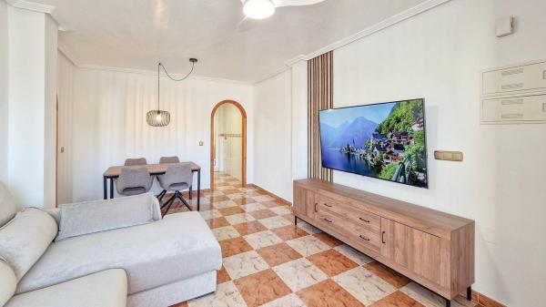 Piso en calle Castillo de San Roque