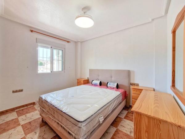 Piso en calle Castillo de San Roque