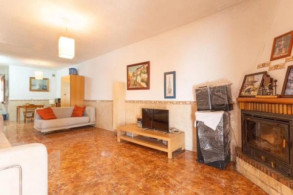 Casa independiente en calle José Maria Sicilia