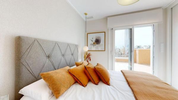 Casa independiente en calle Comunidad Madrileña