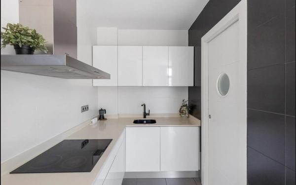 Casa independiente en calle Lira