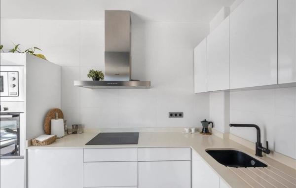 Casa independiente en calle Lira