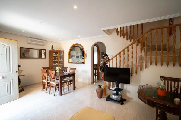 Chalet adosado en avenida de Europa