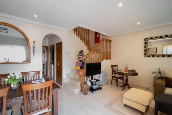 Chalet adosado en avenida de Europa