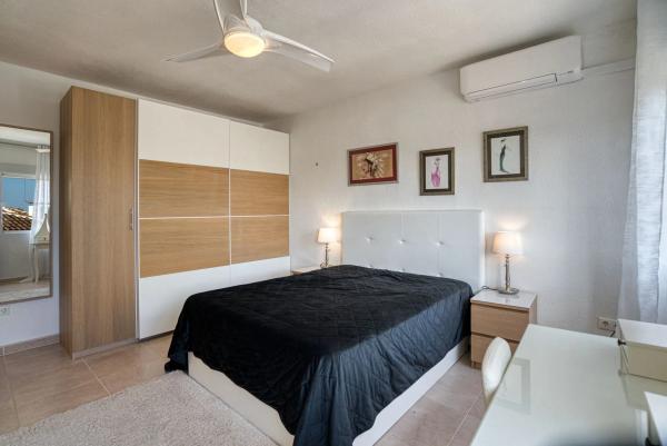 Casa independiente en calle Mimosa