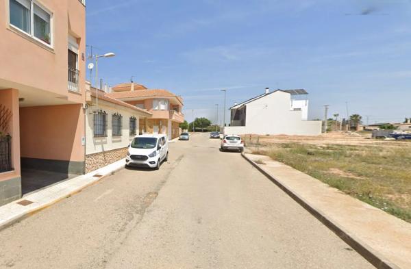 Piso en calle Embajadora