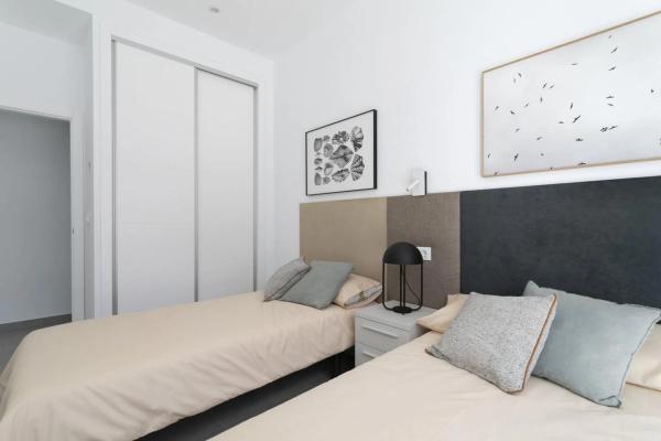 Casa independiente en calle Mimosa