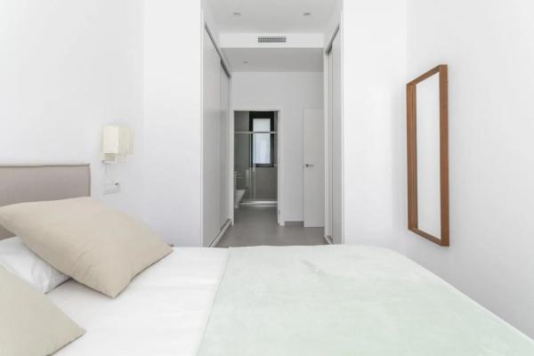 Casa independiente en calle Mimosa