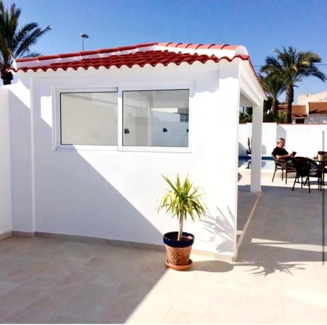 Casa independiente en avenida de Suecia s/n