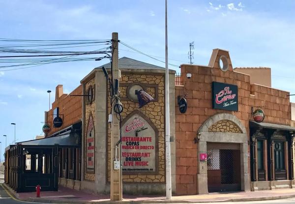 Chalet adosado en calle Veleta, 30