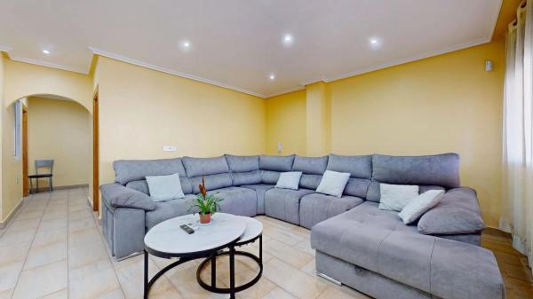 Chalet adosado en calle Tolerancia