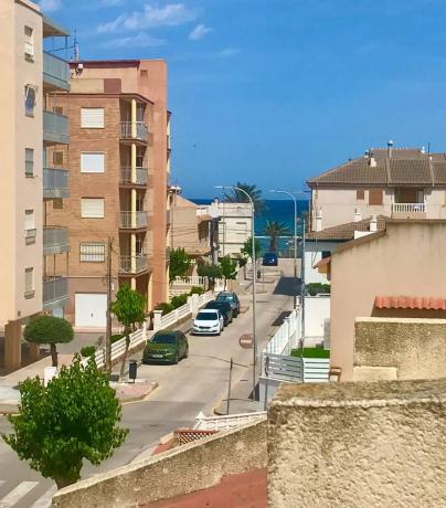 Chalet adosado en calle Veleta, 30