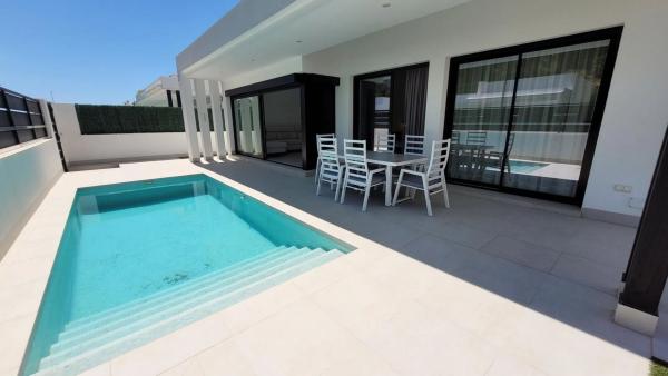 Casa independiente en calle Mimosa, 39