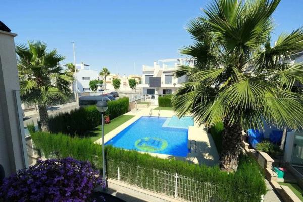 Ático en calle Comunidad Catalana, 31