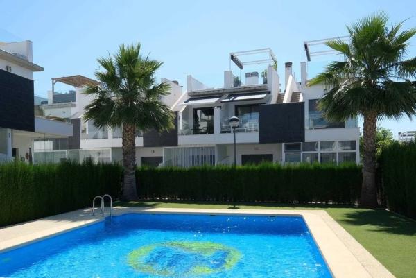 Ático en calle Comunidad Catalana, 31